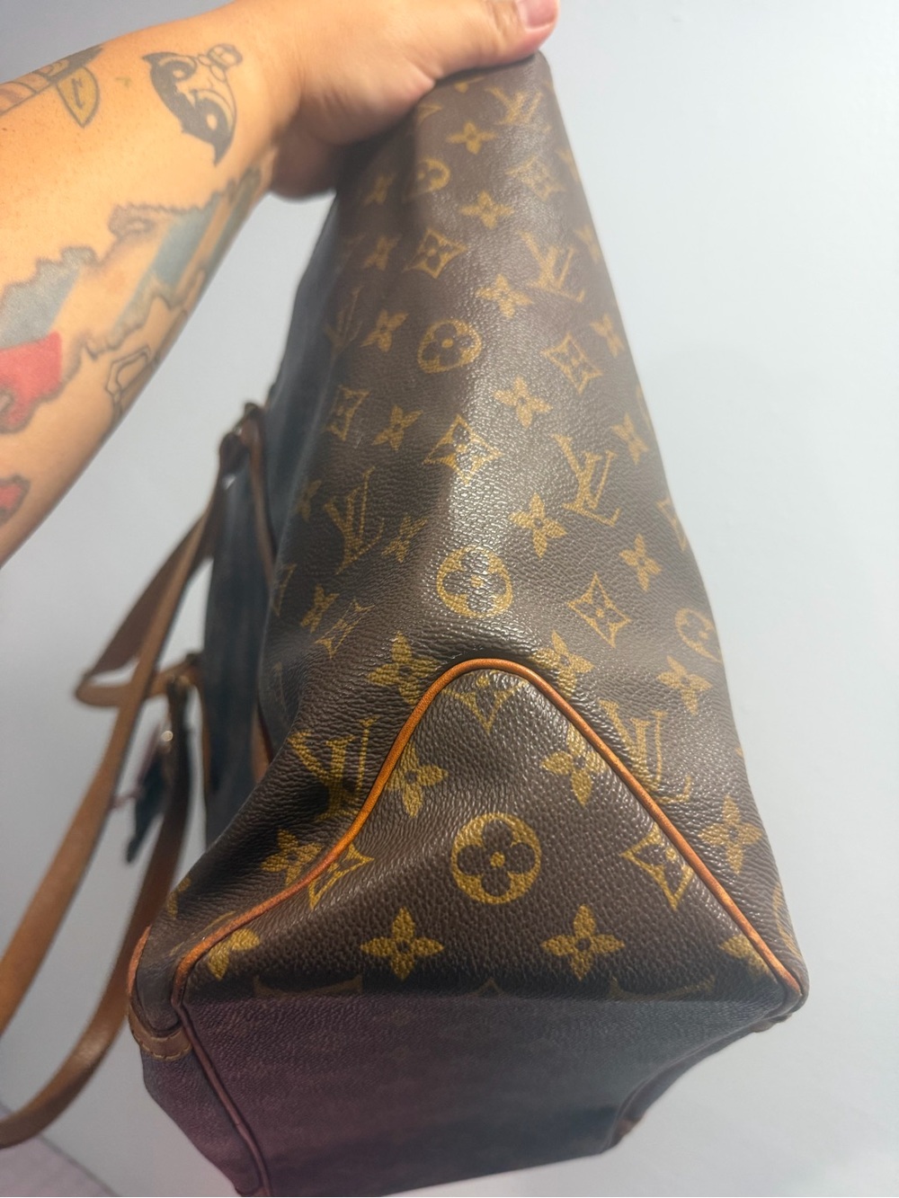 Louis Vuitton Brown Monogram Canvas Tote with Tan Straps - Picture 3 of 8